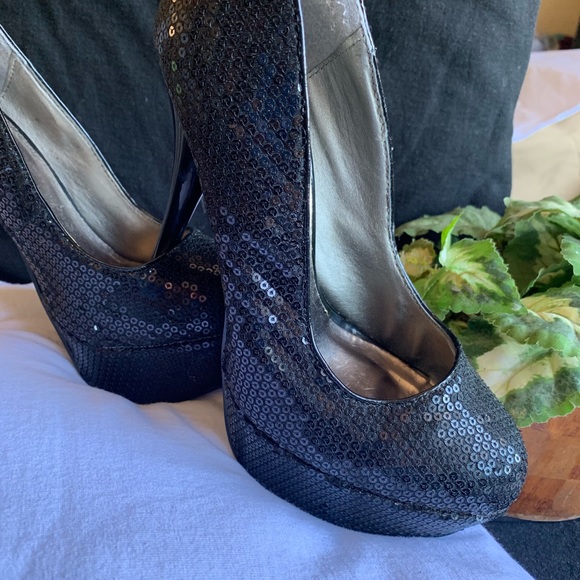 QUPID sequense pumps - Picture 4 of 7